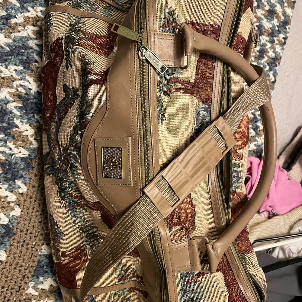 Pioneer express duffel bag